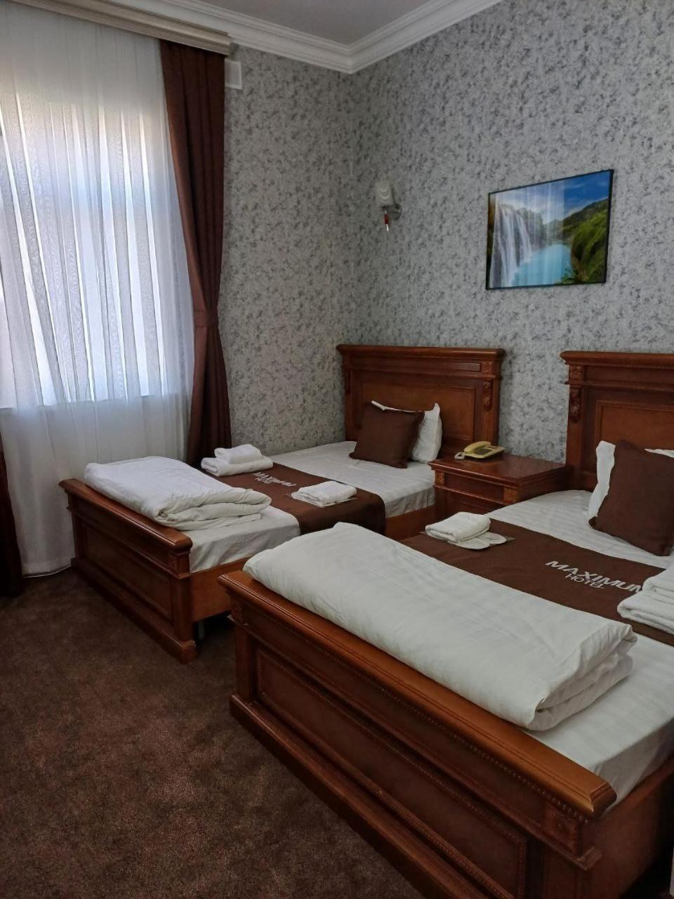 Maximum Hotel 나보이 외부 사진